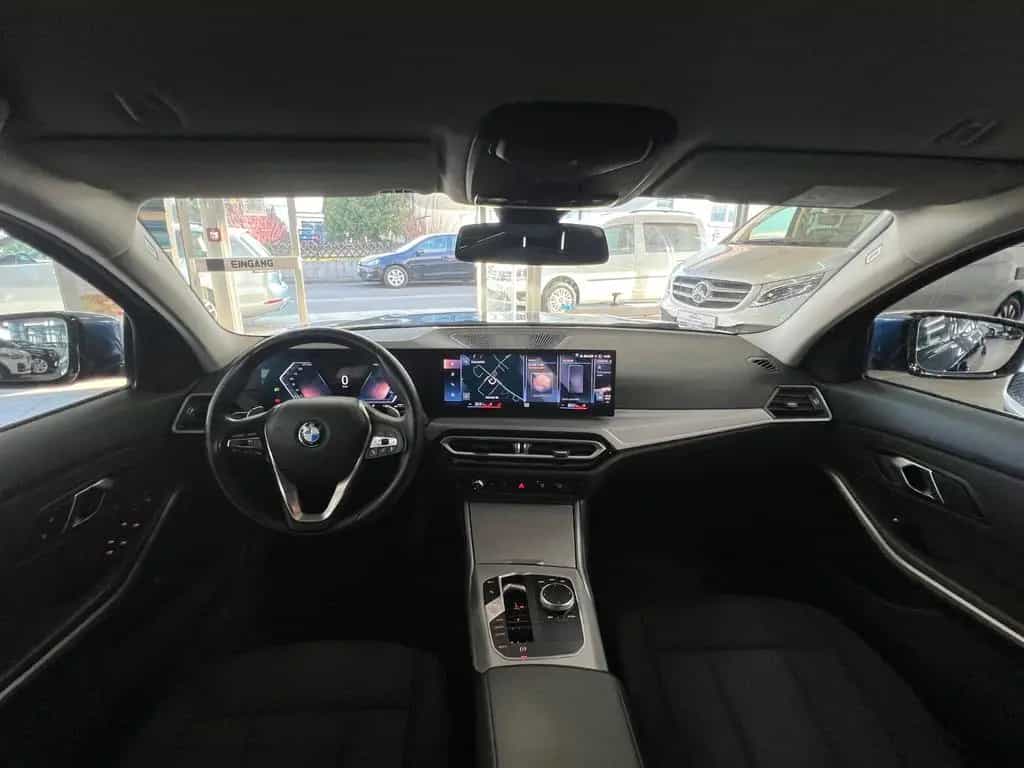 BMW 320 d xDrive Touring Driving Assistant+Facelift 09/2022-photo-13