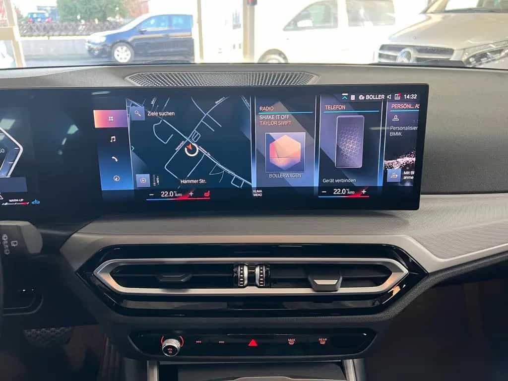 BMW 320 d xDrive Touring Driving Assistant+Facelift 09/2022-photo-28