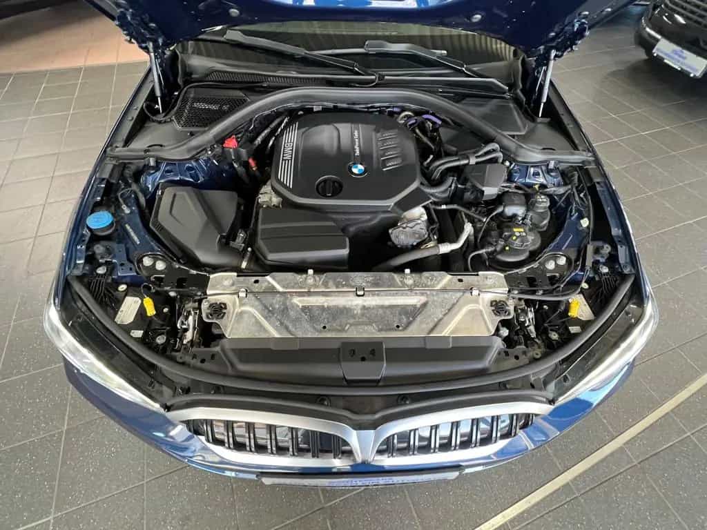 BMW 320 d xDrive Touring Driving Assistant+Facelift 09/2022-photo-3