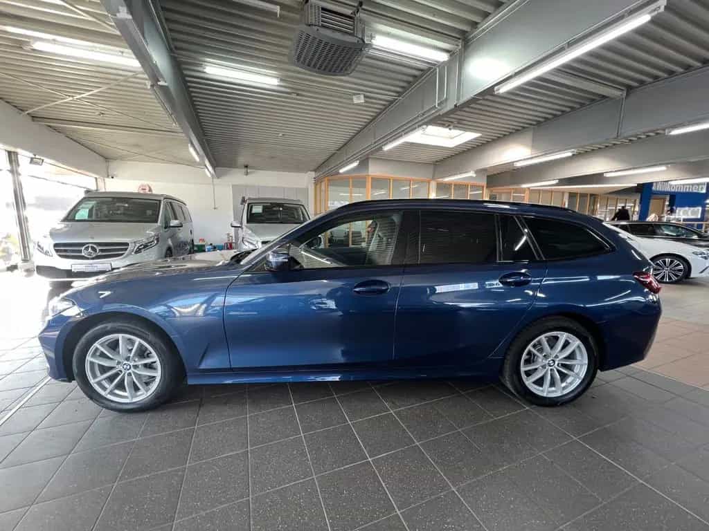 BMW 320 d xDrive Touring Driving Assistant+Facelift 09/2022-photo-5