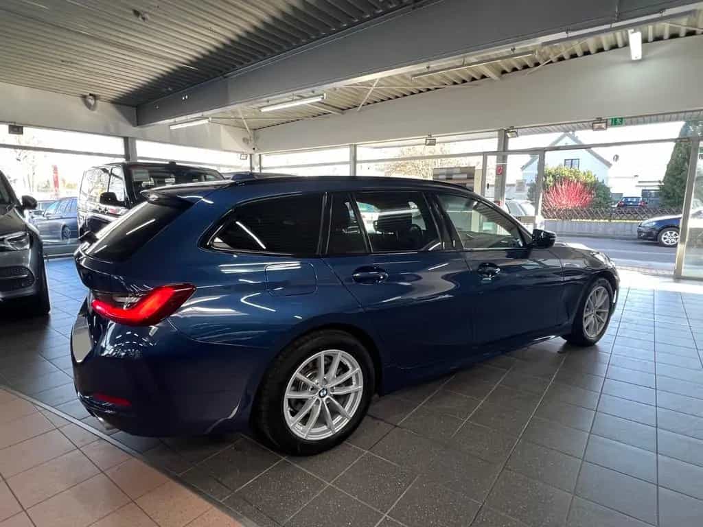 BMW 320 d xDrive Touring Driving Assistant+Facelift 09/2022-photo-8