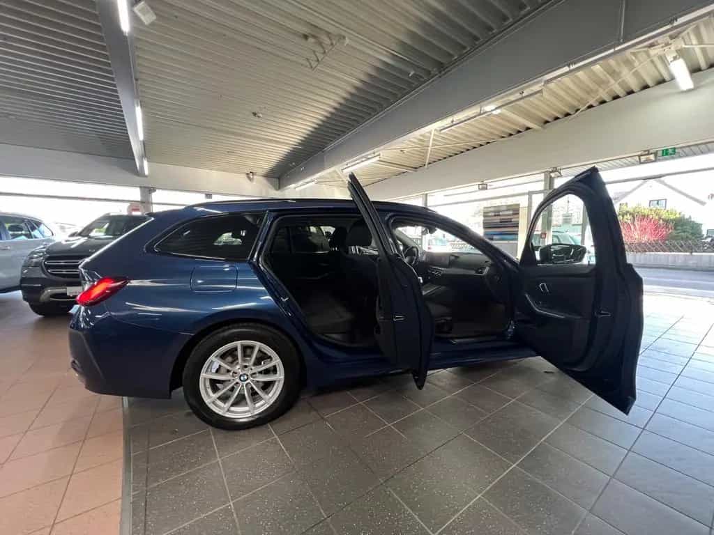 BMW 320 d xDrive Touring Driving Assistant+Facelift 09/2022-photo-9