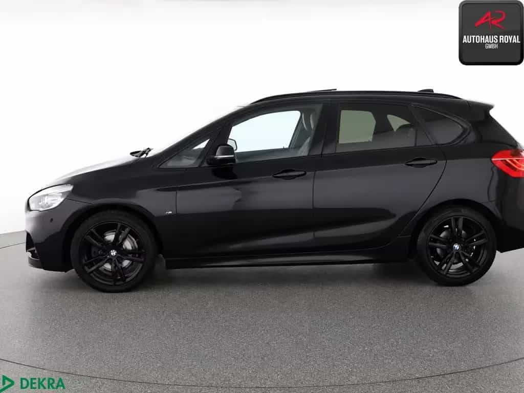 BMW 220 Active Tourer d M SPORT PANORAMA,HUD,KEYLESS 04/2018-photo-1