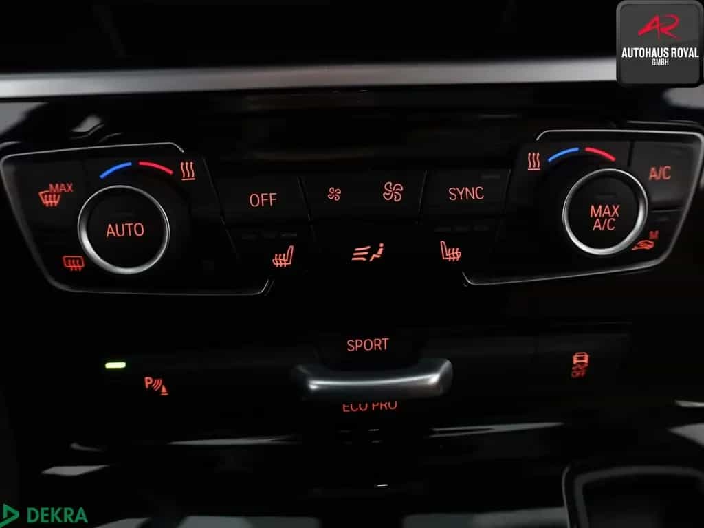 BMW 220 Active Tourer d M SPORT PANORAMA,HUD,KEYLESS 04/2018-photo-17