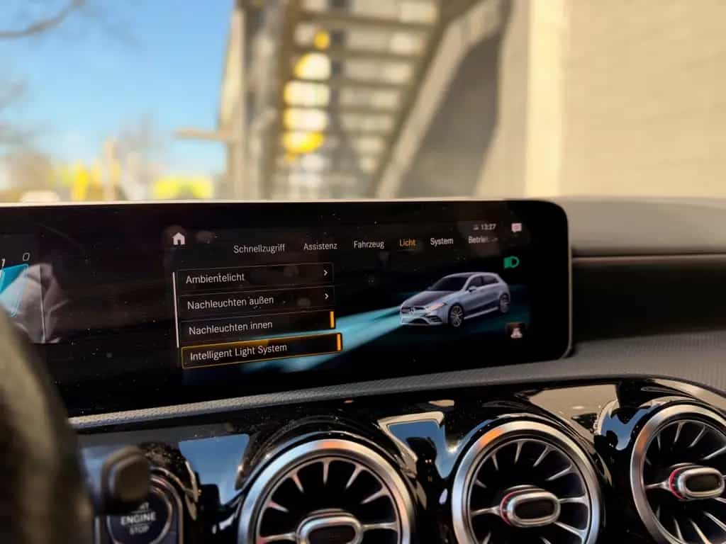 Mercedes-Benz A-Class 35 AMG 4Matic/AMGLINE/MULTIBEAM/DISTR+/BURM 04/2019-photo-19