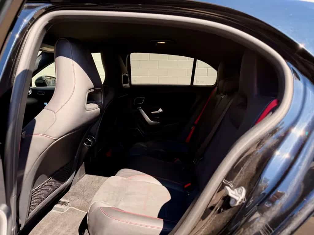 Mercedes-Benz A-Class 35 AMG 4Matic/AMGLINE/MULTIBEAM/DISTR+/BURM 04/2019-photo-23