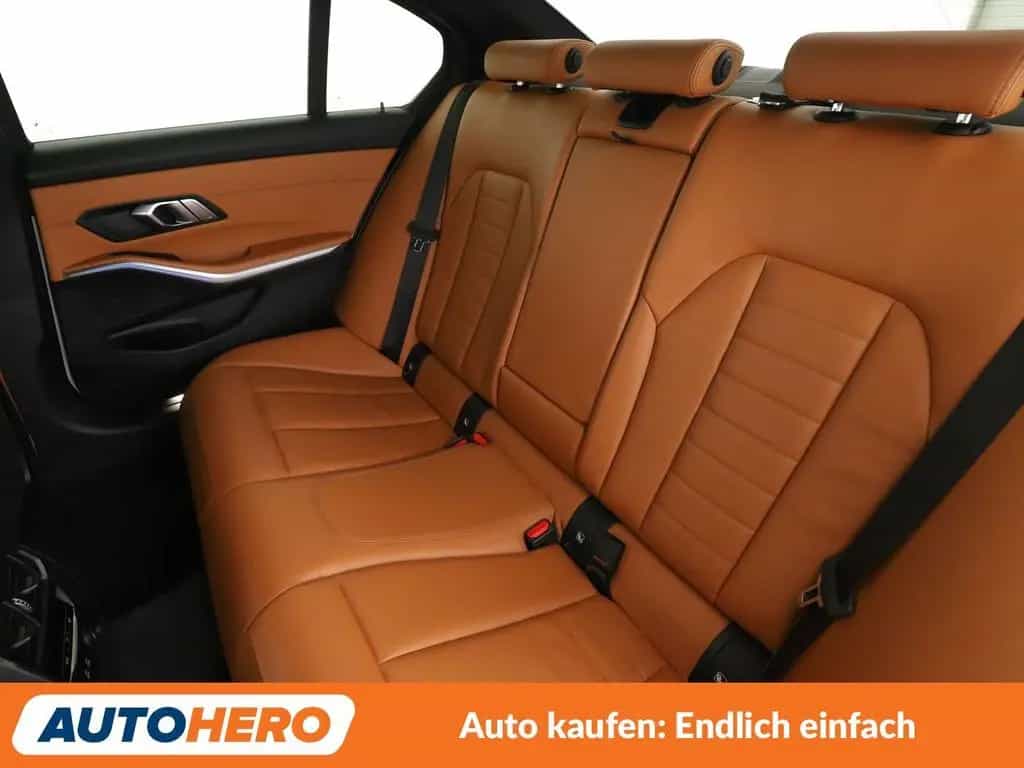 BMW 3 Series 320i xDrive M Sport Aut.*NAVI*LASER*CAM*TEMPO* 10/2019-photo-13