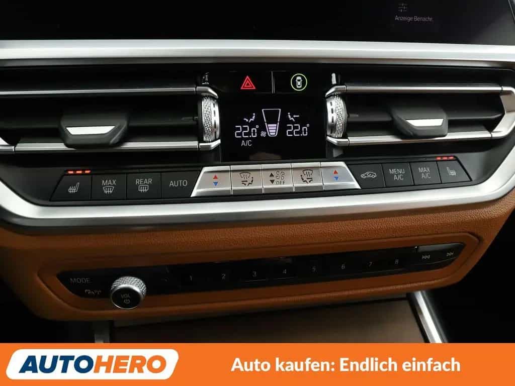 BMW 3 Series 320i xDrive M Sport Aut.*NAVI*LASER*CAM*TEMPO* 10/2019-photo-23