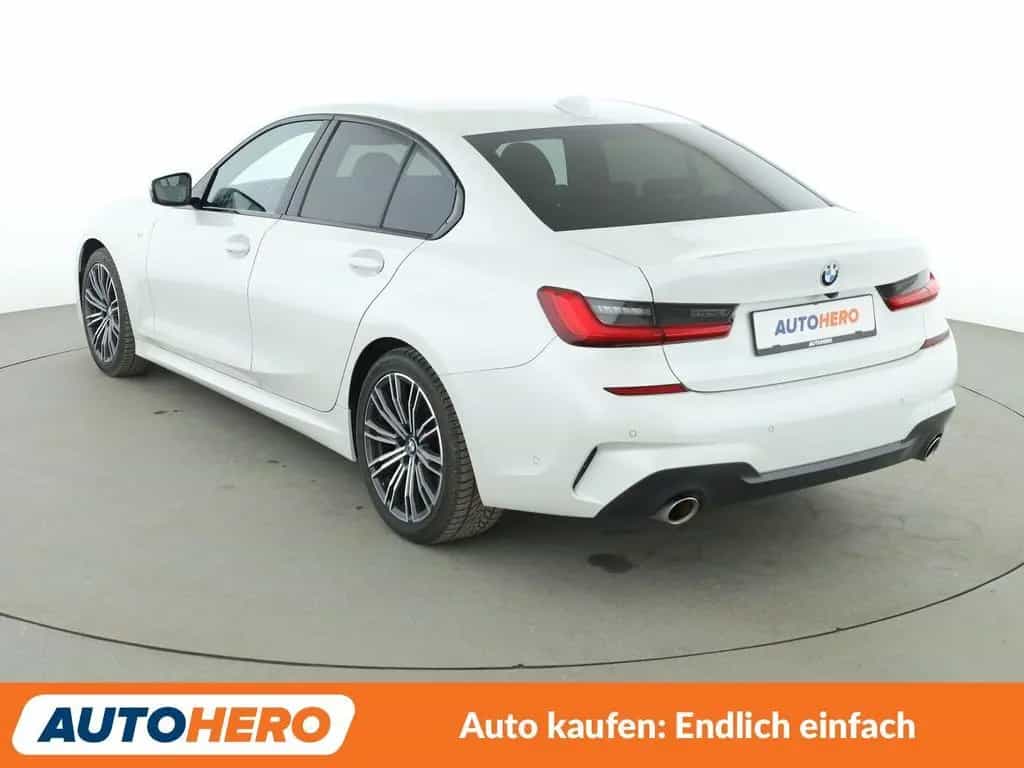 BMW 3 Series 320i xDrive M Sport Aut.*NAVI*LASER*CAM*TEMPO* 10/2019-photo-3
