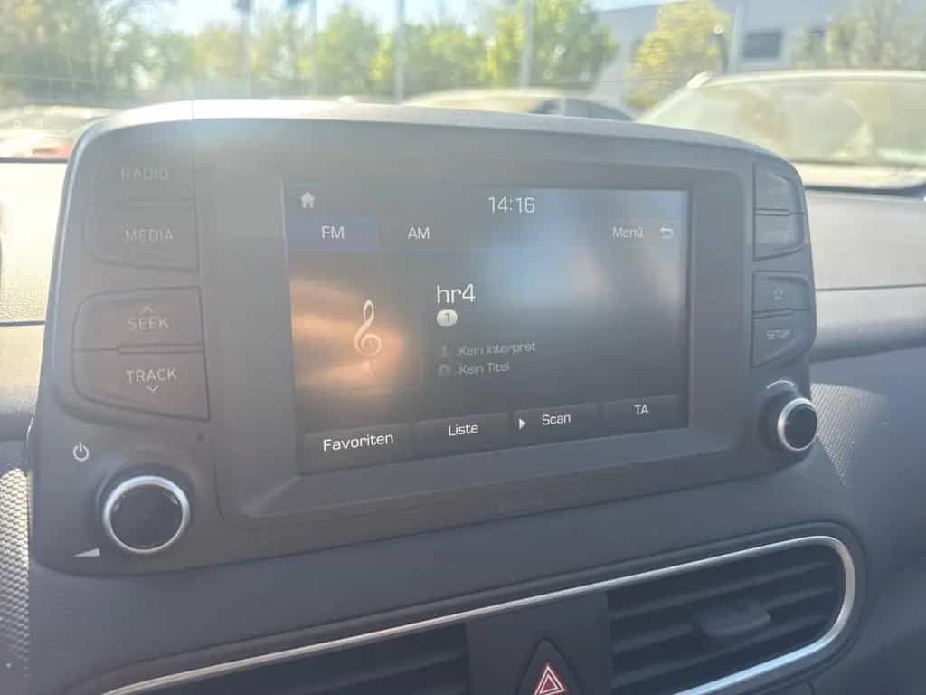 Hyundai Kona Pure 2WD 1.0 T-GDI Rückfahrkamera Bluetoot 11/2018-photo-13