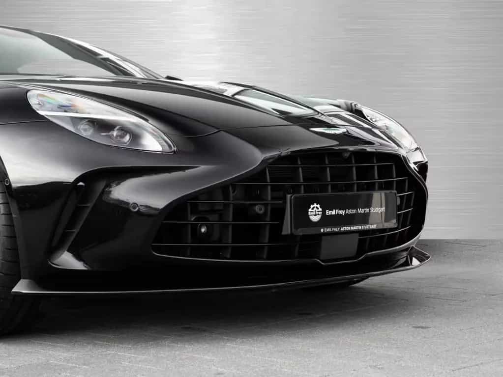 Aston Martin V8 Vantage null-photo-20