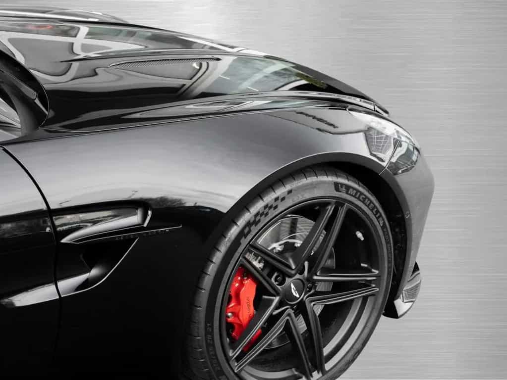 Aston Martin V8 Vantage null-photo-8