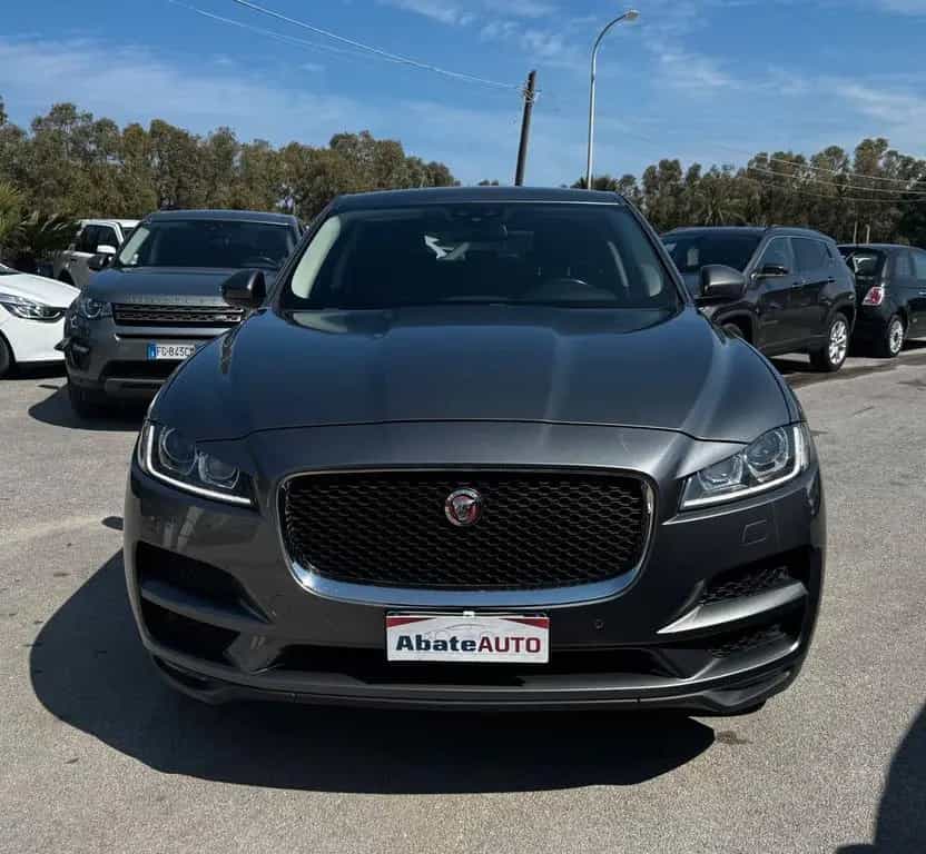 Jaguar F-Pace 2.0 D 180 CV AWD Portfolio 03/2018-photo-1