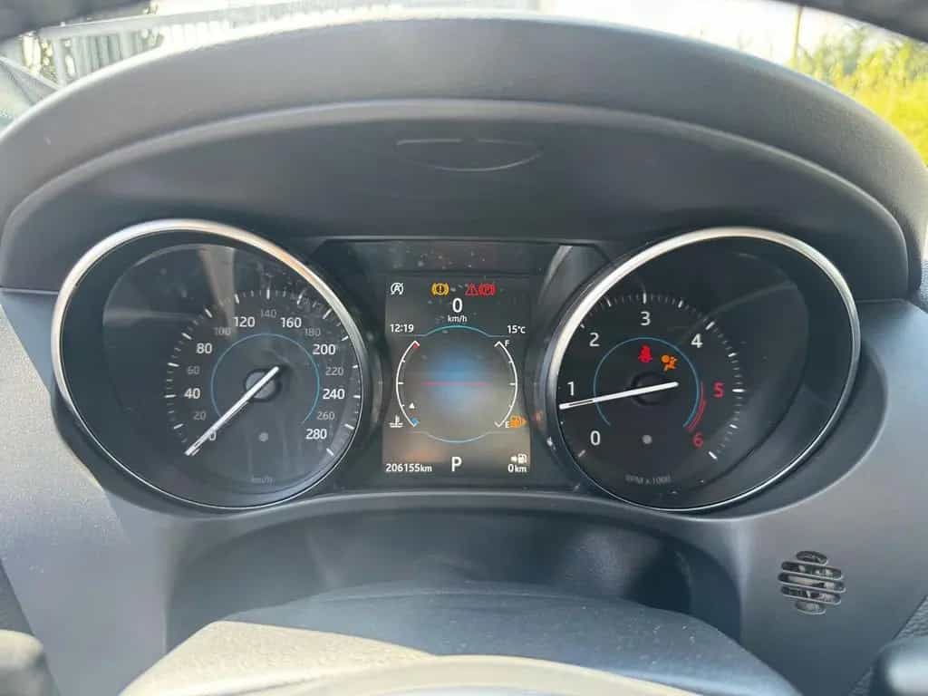 Jaguar F-Pace 2.0 D 180 CV AWD Portfolio 03/2018-photo-10
