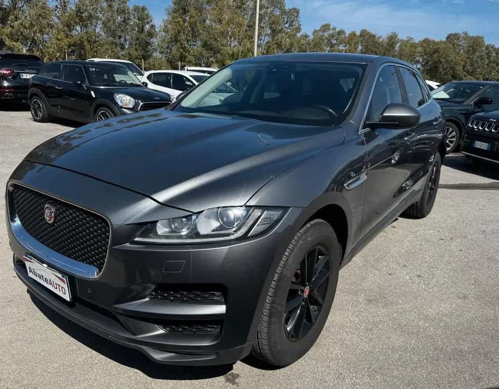 Jaguar F-Pace 2.0 D 180 CV AWD Portfolio 03/2018-photo-2