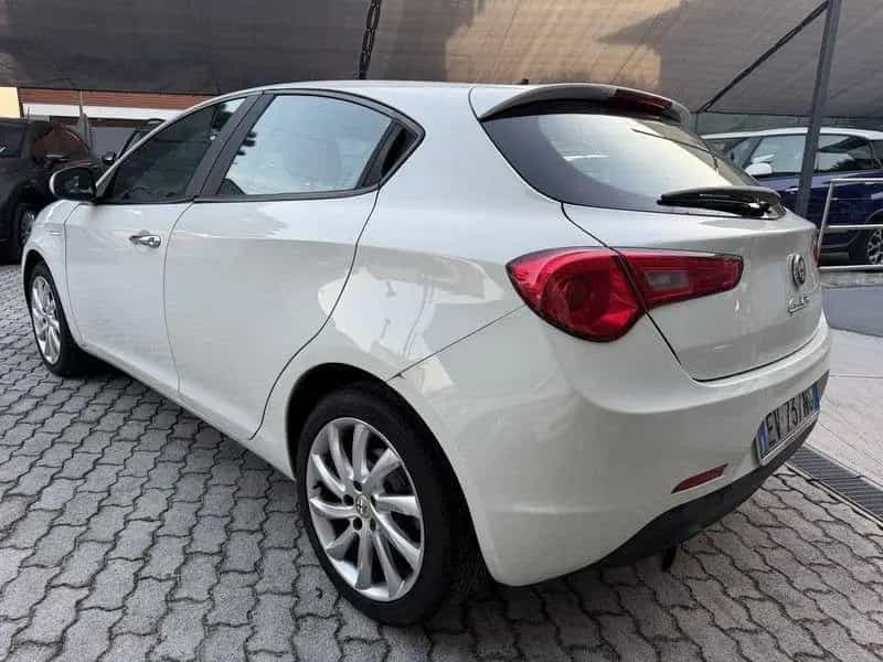 Alfa Romeo Giulietta Giulietta 1.4 tb Progressio 05/2014-photo-2