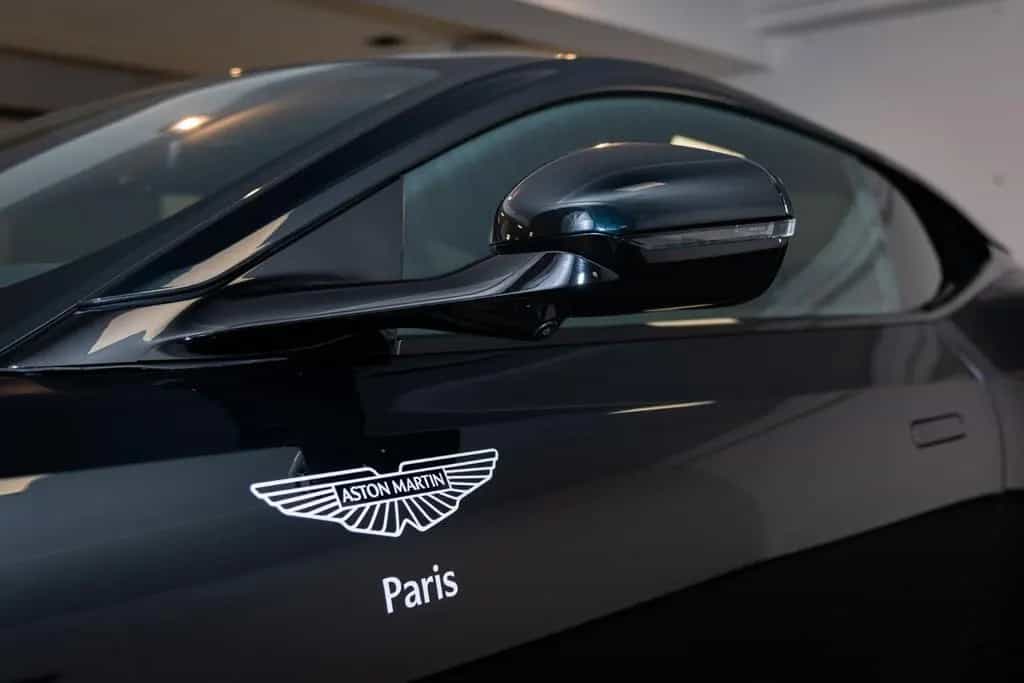 Aston Martin DB12 4.0 V8 08/2025-photo-14
