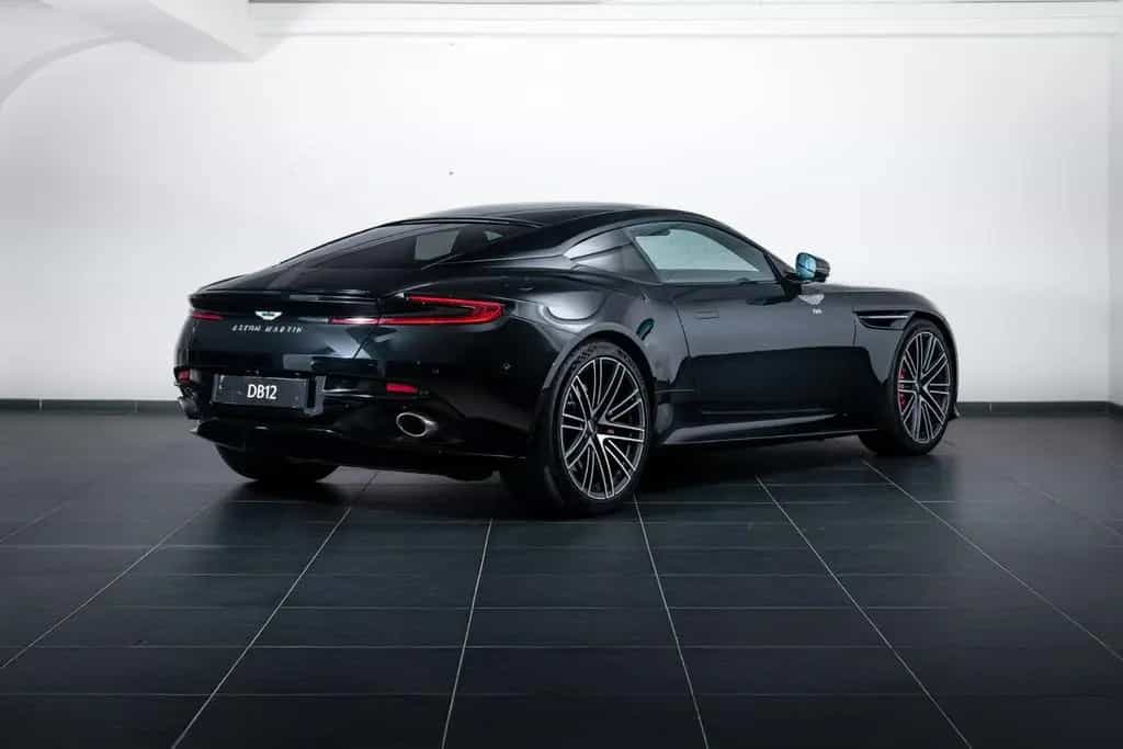 Aston Martin DB12 4.0 V8 08/2025-photo-3