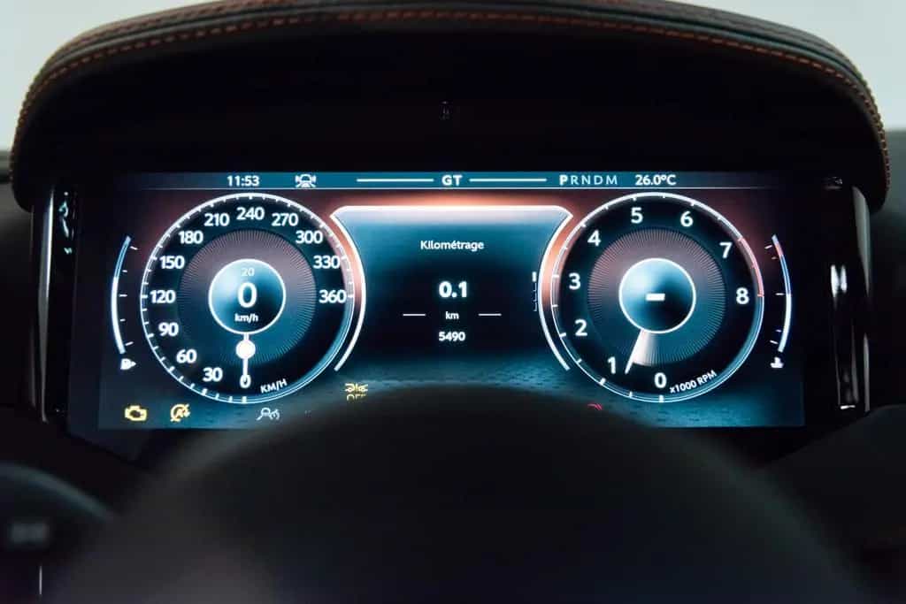 Aston Martin DB12 4.0 V8 08/2025-photo-34