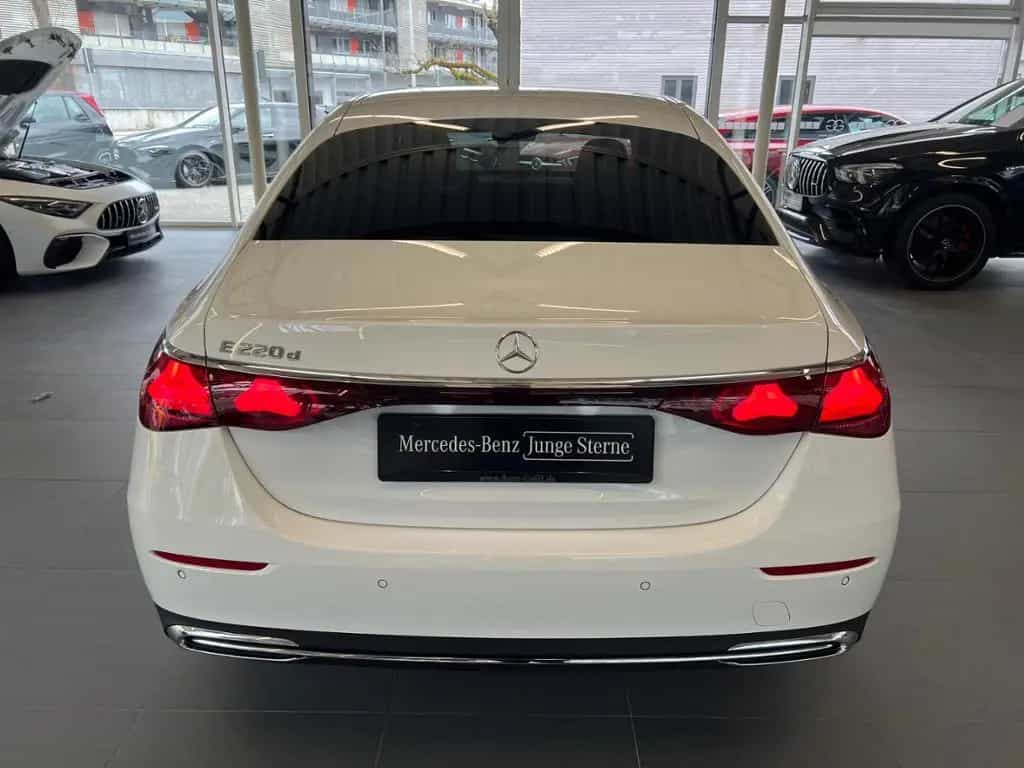 Mercedes-Benz E 220 d Avantgarde Adv.Plus Burm4d Ledernb 18z 12/2024-photo-5
