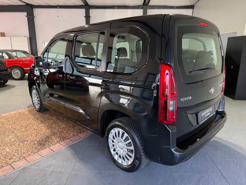 Toyota Proace (Verso) Proace City Verso L1 Shuttle *7-SITZER* 1.HAND* 11/2020-photo-4