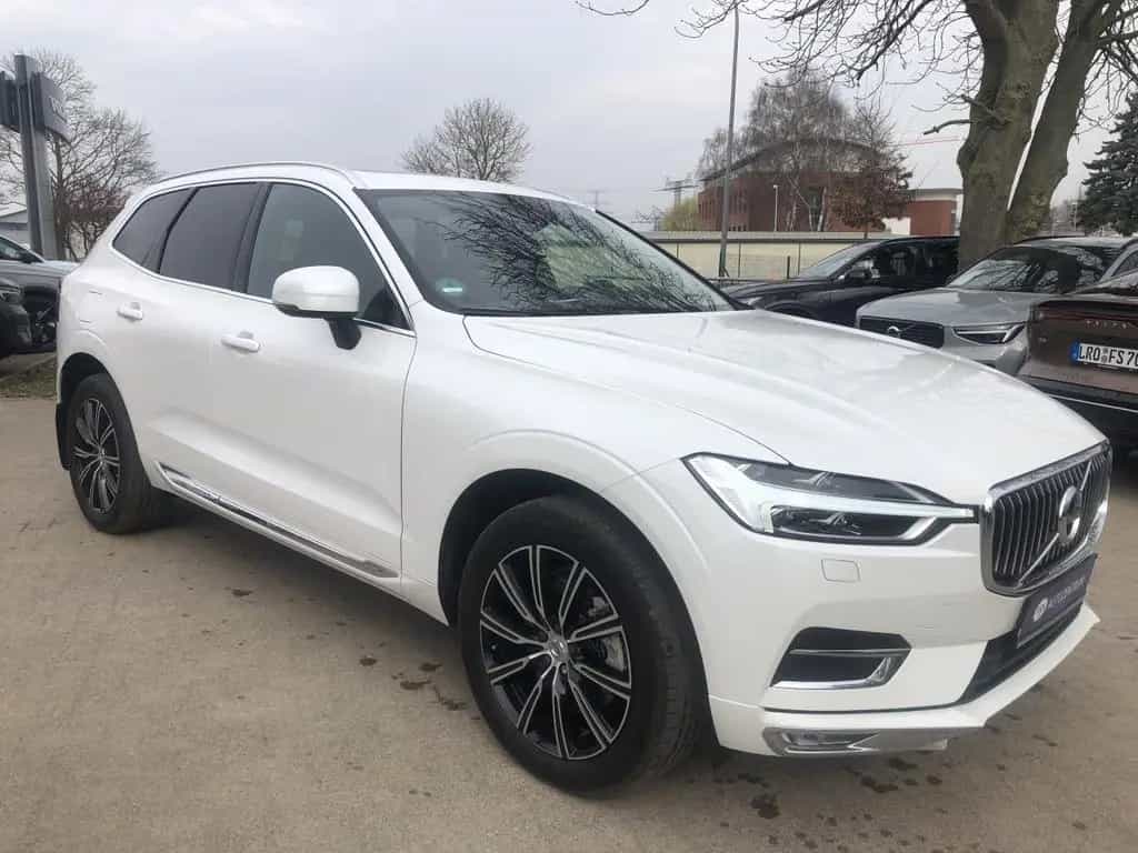 Volvo XC60 B4 Inscription Panoramdach Anhängerzug 11/2020-photo-1