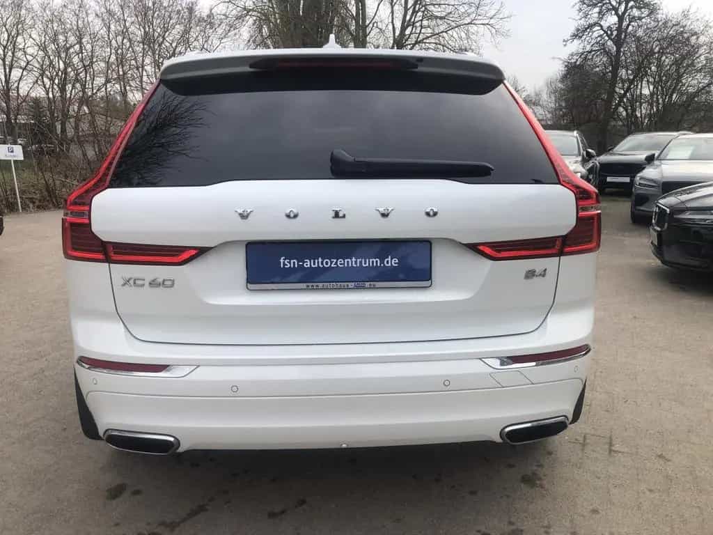 Volvo XC60 B4 Inscription Panoramdach Anhängerzug 11/2020-photo-3