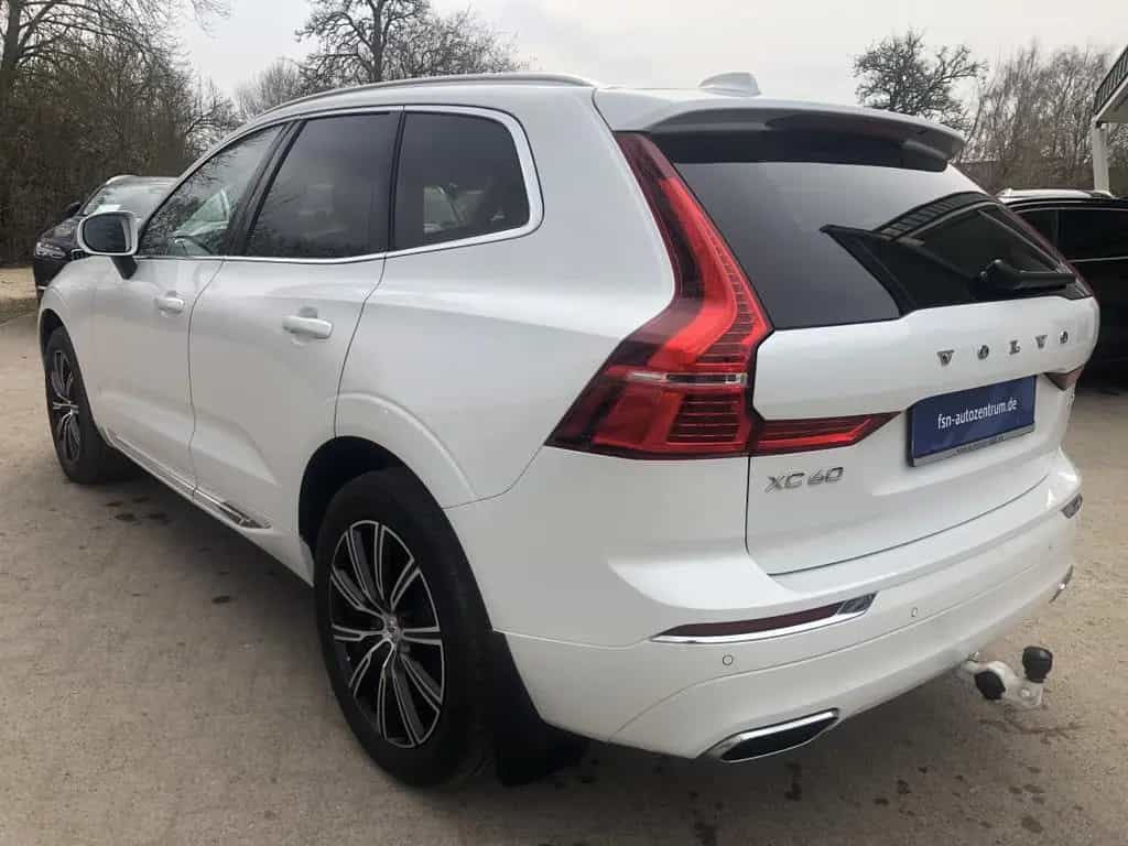 Volvo XC60 B4 Inscription Panoramdach Anhängerzug 11/2020-photo-4