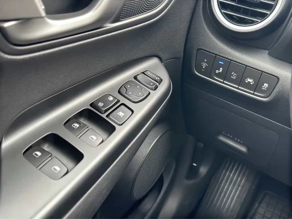 Hyundai Kona Premium 4WD Automatik CarPlay Ahk Kamera 04/2019-photo-15