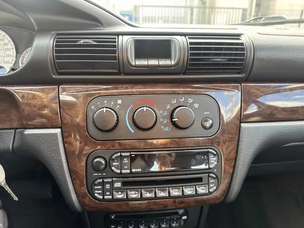 Chrysler Sebring 2.7 Limited Automatik 64Tkm Tüv&Service 10/2006-photo-13