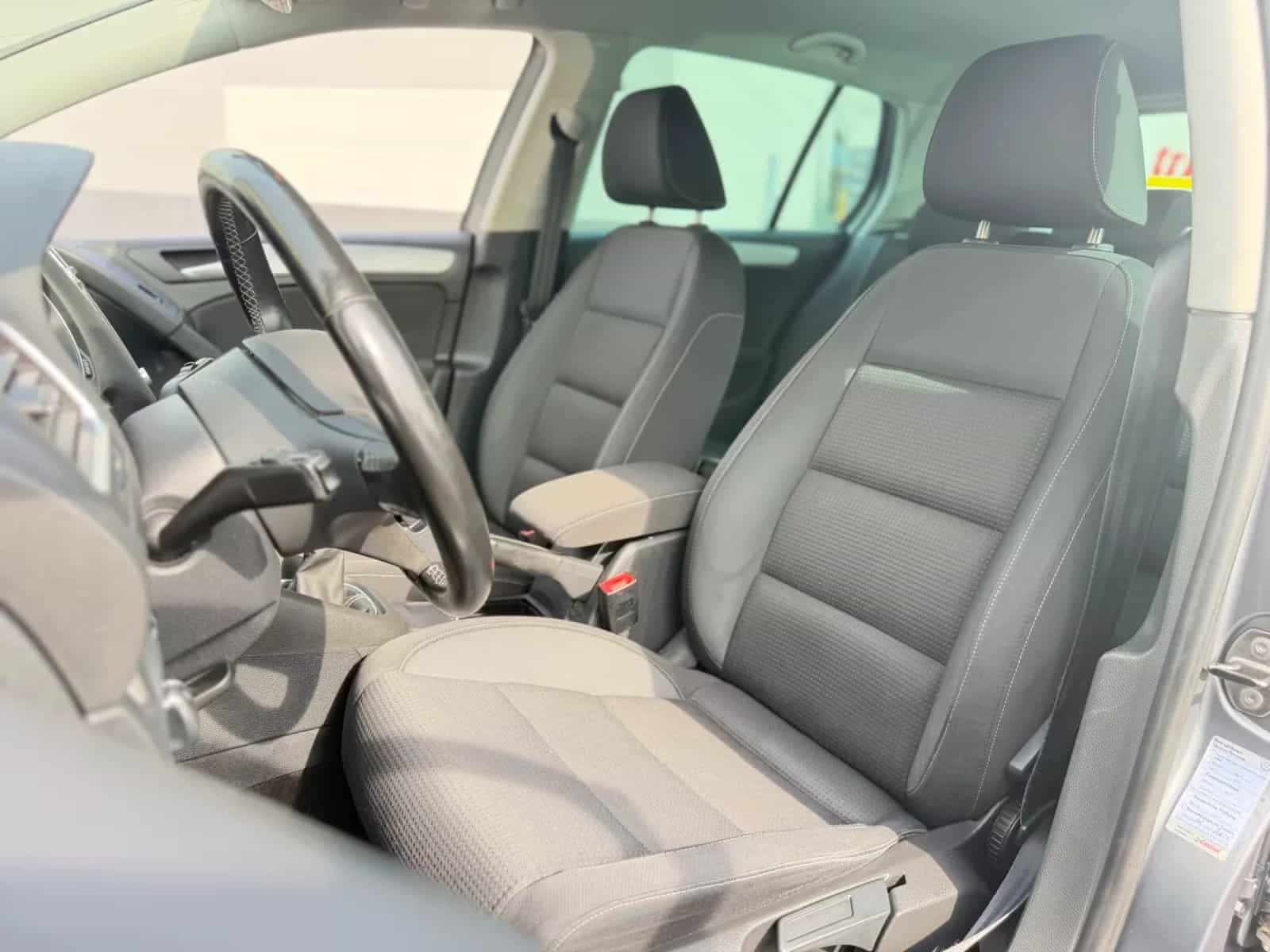 Volkswagen Golf 12/2010-photo-10