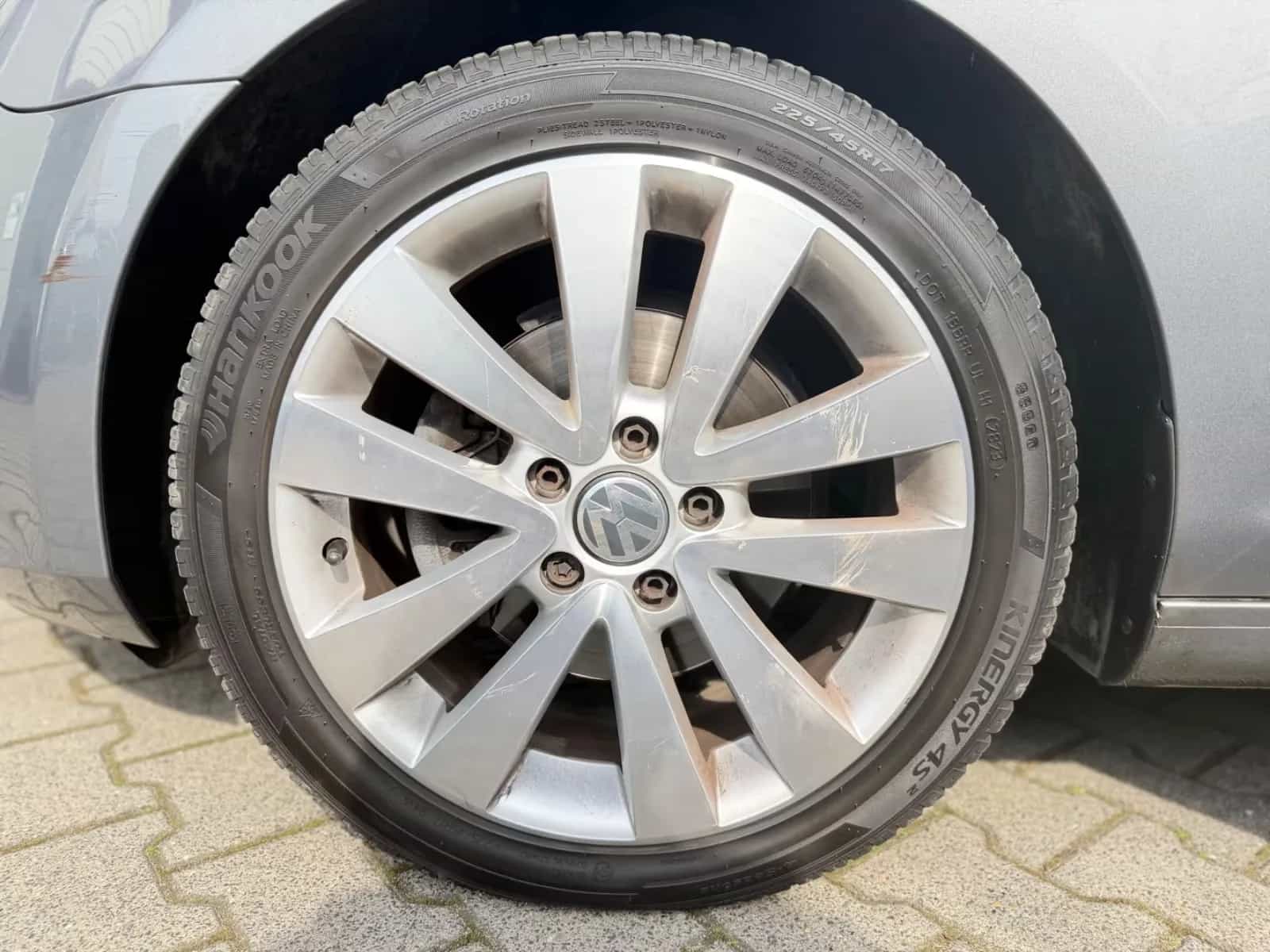 Volkswagen Golf 12/2010-photo-24