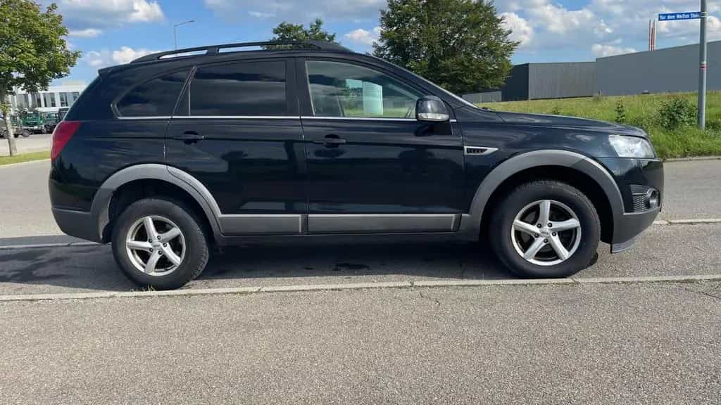 Chevrolet Captiva 2.2 LT 2WD 7-Sitzer LT 11/2011-photo-2