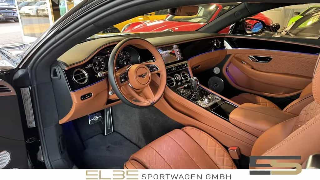 Bentley Continental GT S V8 NAIM 22" PANO CARBON STYLING 05/2024-photo-9