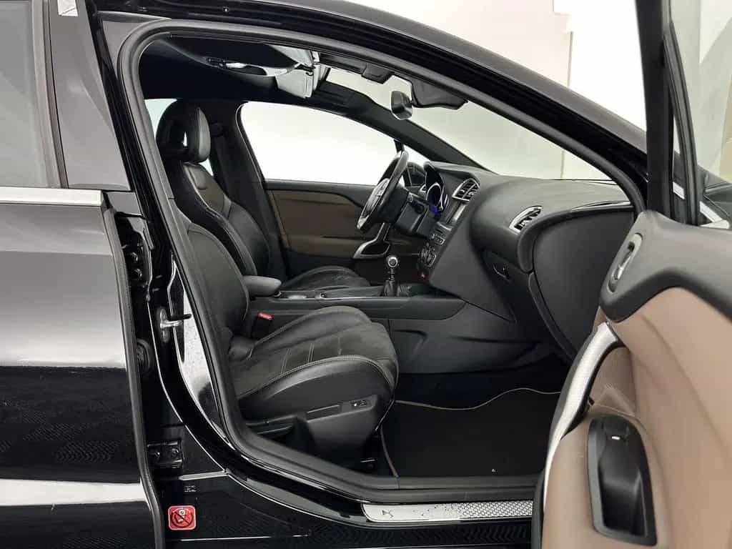 DS Automobiles DS4 1.6 BlueHDi Chic *PANO-WINDOW | FULL-LED | L 05/2017-photo-11