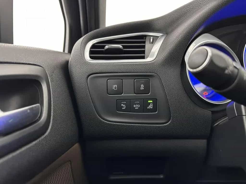 DS Automobiles DS4 1.6 BlueHDi Chic *PANO-WINDOW | FULL-LED | L 05/2017-photo-18