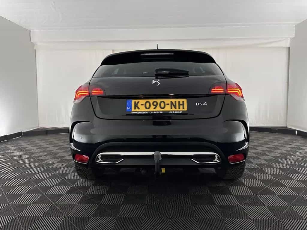 DS Automobiles DS4 1.6 BlueHDi Chic *PANO-WINDOW | FULL-LED | L 05/2017-photo-4