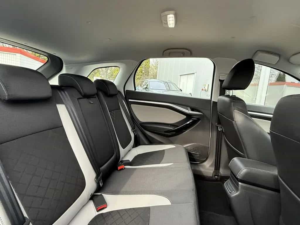 Lada Vesta SW Cross 1.6 5-Gang GRA, SHZ, EPH, KL-AUT. 06/2020-photo-20