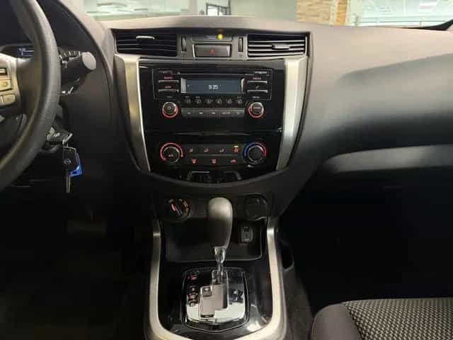 Nissan Navara 2.3 D 4X4 Double Cap AHK Cam erst 50528KM 04/2020-photo-14
