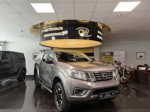 Nissan Navara 2.3 D 4X4 Double Cap AHK Cam erst 50528KM 04/2020-photo-3