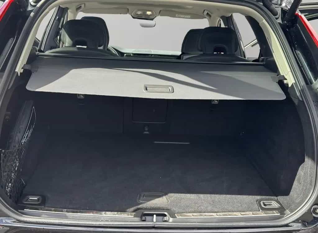 Volvo XC 60 Plus Dark PANORAMA 12/2022-photo-12