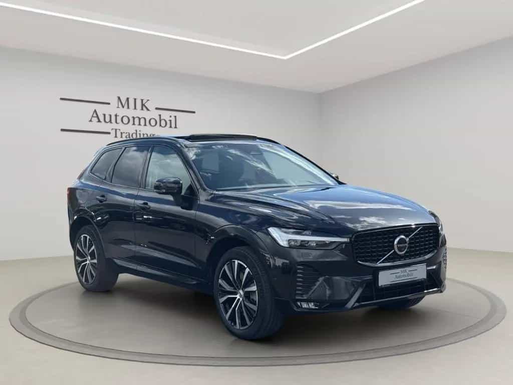 Volvo XC 60 Plus Dark PANORAMA 12/2022-photo-2