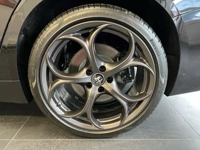 Alfa Romeo Giulia Veloce 2.2D Q4 AT8|Assistenzp.2|Navi|Harm 12/2020-photo-14