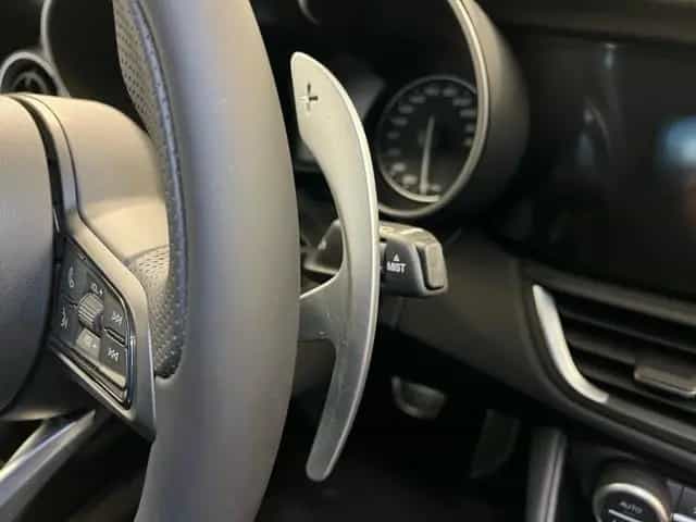 Alfa Romeo Giulia Veloce 2.2D Q4 AT8|Assistenzp.2|Navi|Harm 12/2020-photo-17