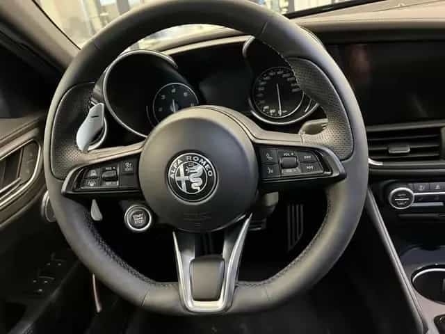 Alfa Romeo Giulia Veloce 2.2D Q4 AT8|Assistenzp.2|Navi|Harm 12/2020-photo-5