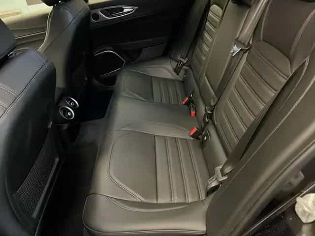 Alfa Romeo Giulia Veloce 2.2D Q4 AT8|Assistenzp.2|Navi|Harm 12/2020-photo-7