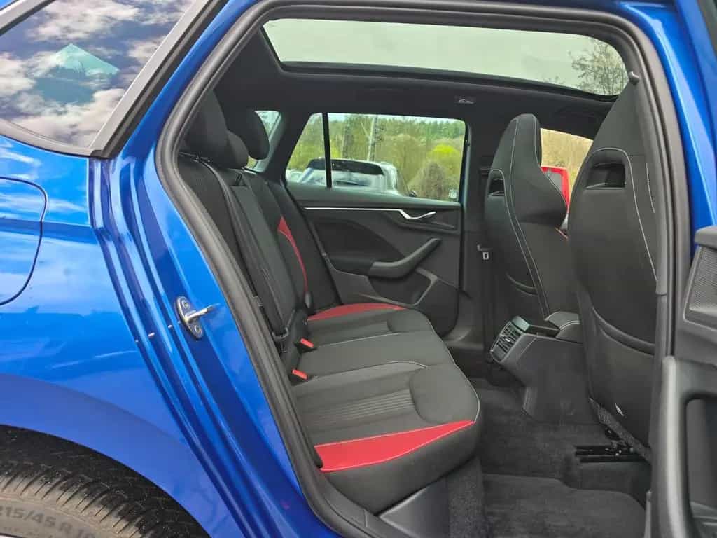Skoda Kamiq Monte Carlo *AHK*Panorama*Digital Tacho* 10/2021-photo-12