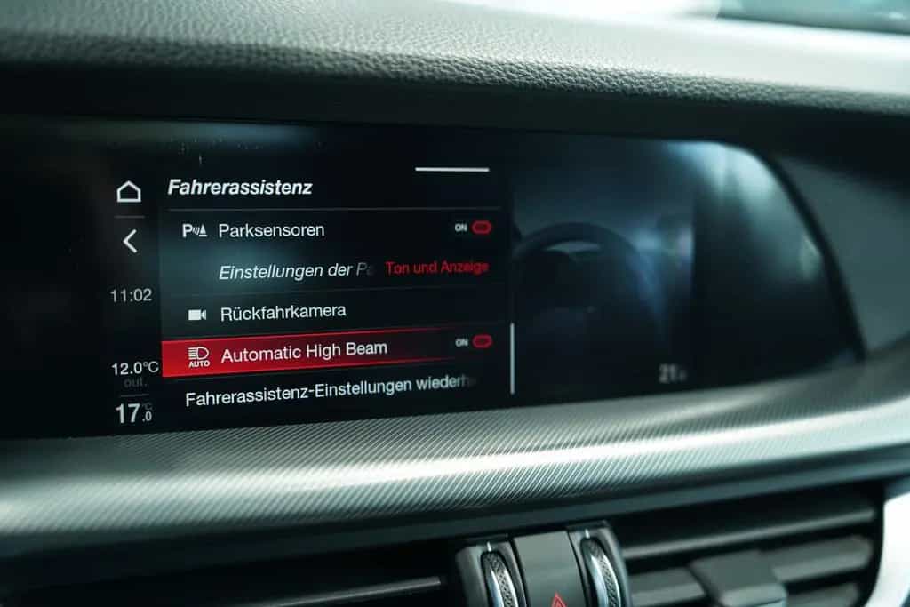 Alfa Romeo Stelvio Veloce Q4 *1.Hand *ACC *Pano *AHK 06/2022-photo-37