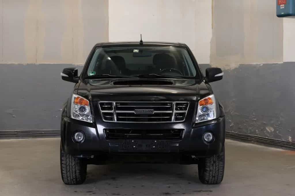 Isuzu D-Max Double Cab Basis 4WD - 12M Garantie 02/2010-photo-1