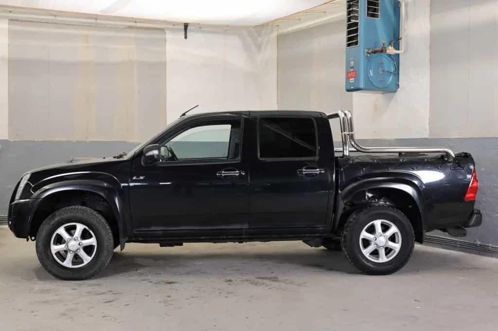 Isuzu D-Max Double Cab Basis 4WD - 12M Garantie 02/2010-photo-2
